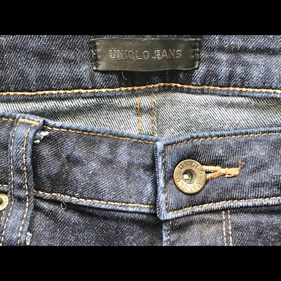 Uniqlo Skinny Fit Jeans- Mid-rise - Picture 2 of 9